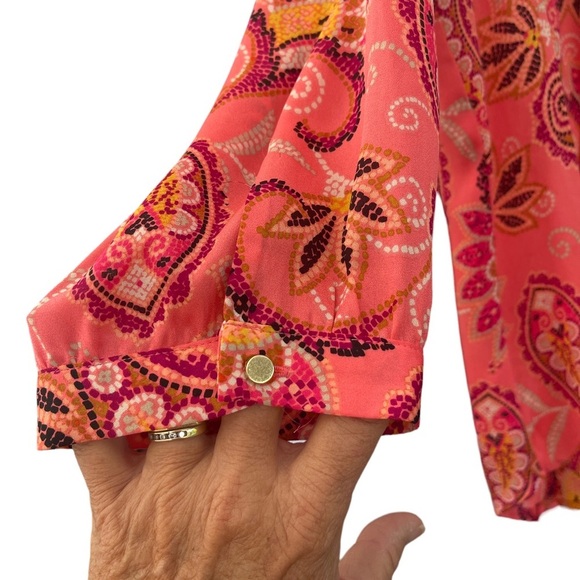Liz Claiborne women’s paisley print pleated button‎ down 3/4 sleeve blouse large - Picture 5 of 6